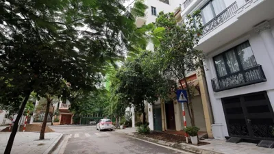 Estudio — ARL Trinh Cong Son Hotel